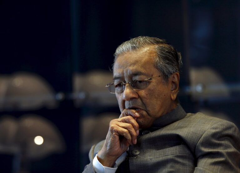 Kecelaruan fikiran seorang tua bernama Mahathir