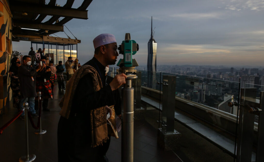 Anak bulan