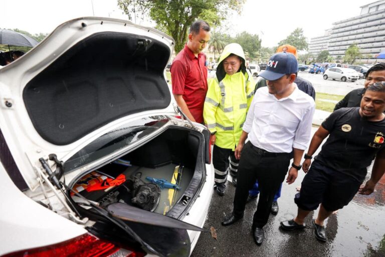 Banjir kilat di Johor, JPS pam keluar air dari kawasan terjejas